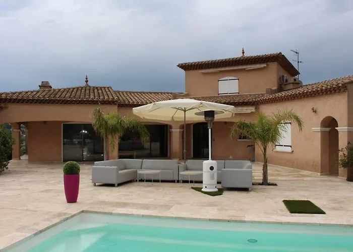 فيلة La Des Anges